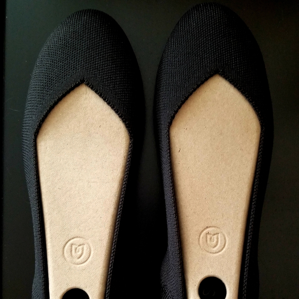 Rothy's Black flats-New in Box-size 9.5